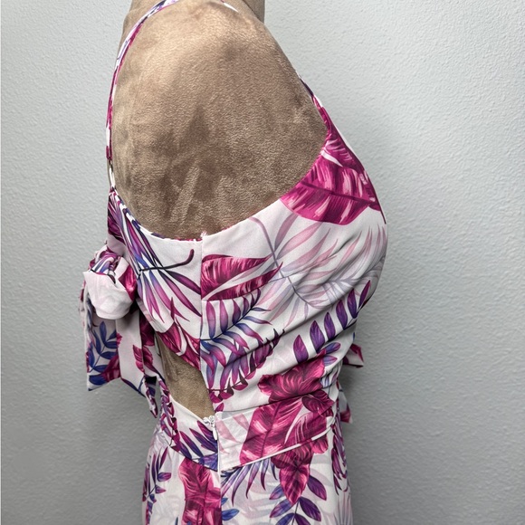 Floral Maxi Dress, Size Medium, 60” H x 20” pit to pit - Picture 7 of 8